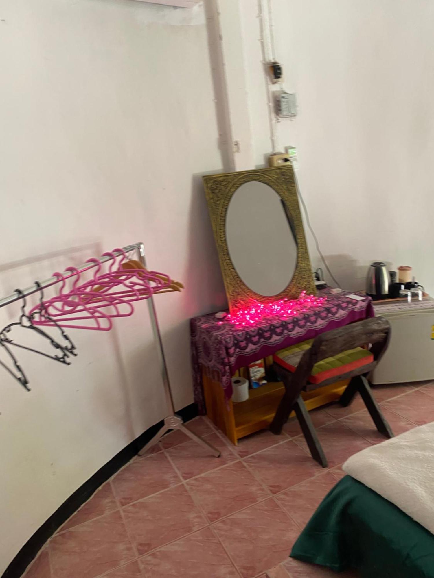 Ferienwohnung Hutofhappiness Thong Sala Exterior foto